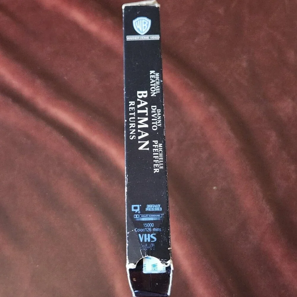 Batman Returns - 1992 - VHS tape. Danny DeVito, Michael Keaton